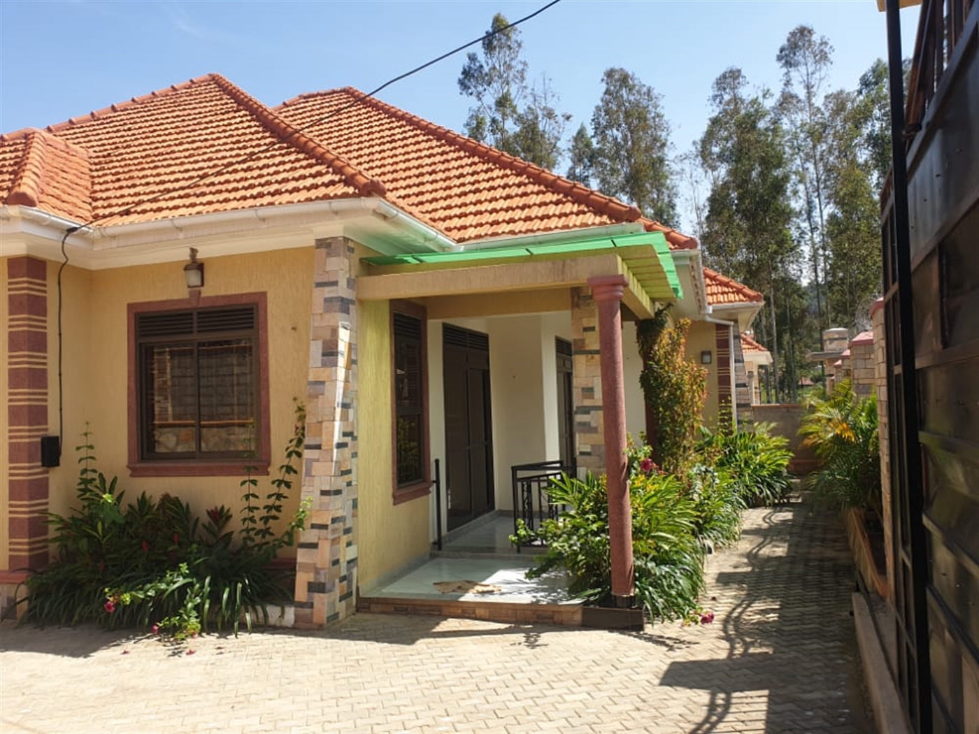 Bungalow for sale in Bwebajja Wakiso