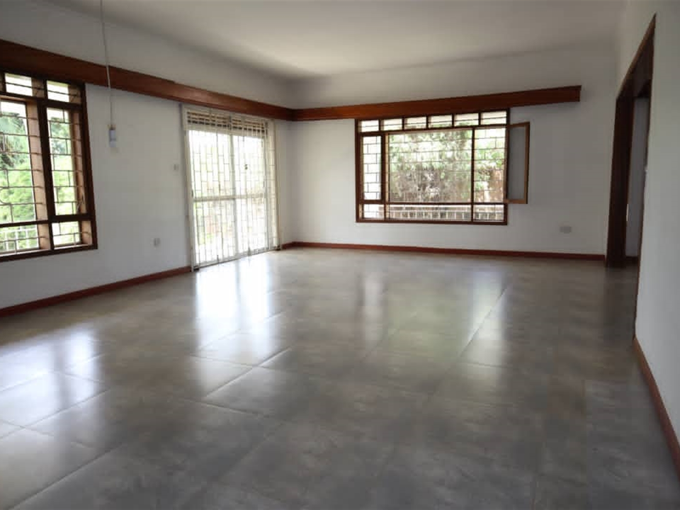 Bungalow for rent in Muyenga Kampala