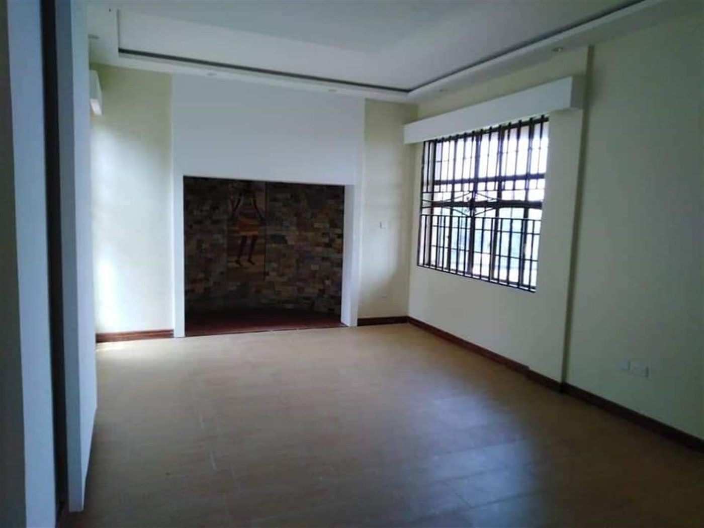 Storeyed house for rent in Mutungo Kampala