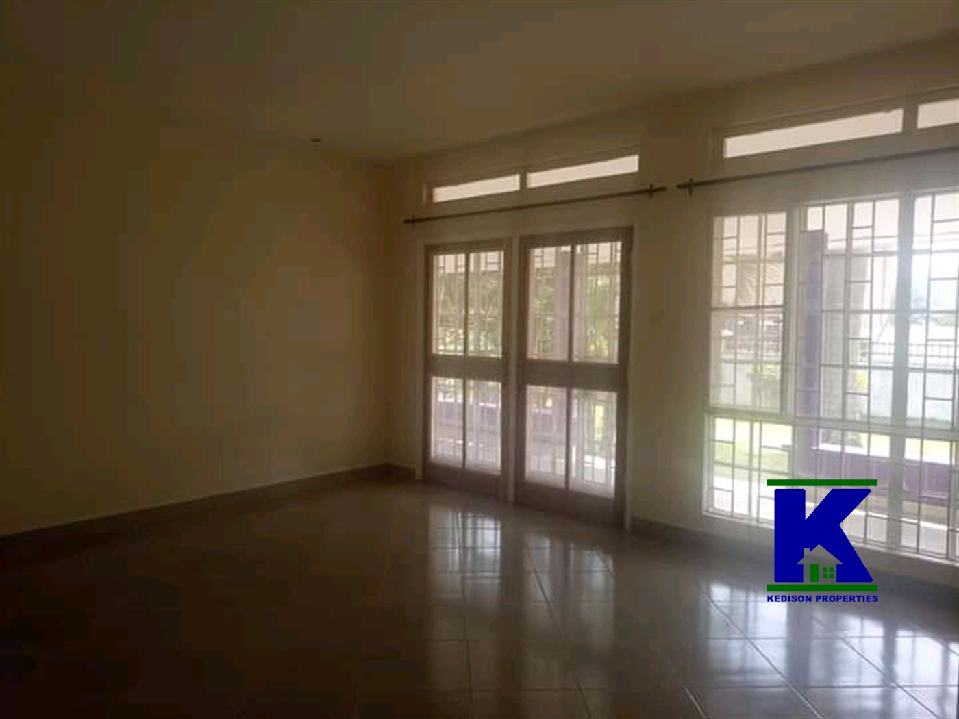 Bungalow for rent in Bugoloobi Kampala