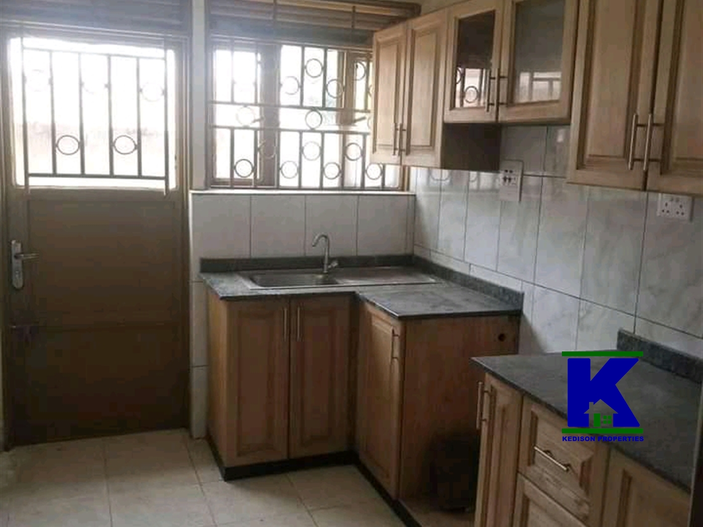 Semi Detached for rent in Mbuya Kampala