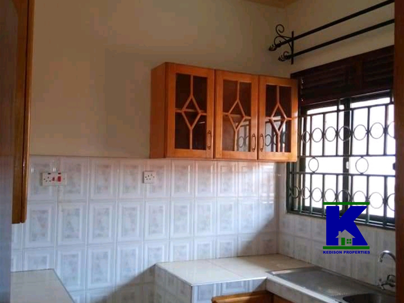 Semi Detached for rent in Kulambilo Kampala