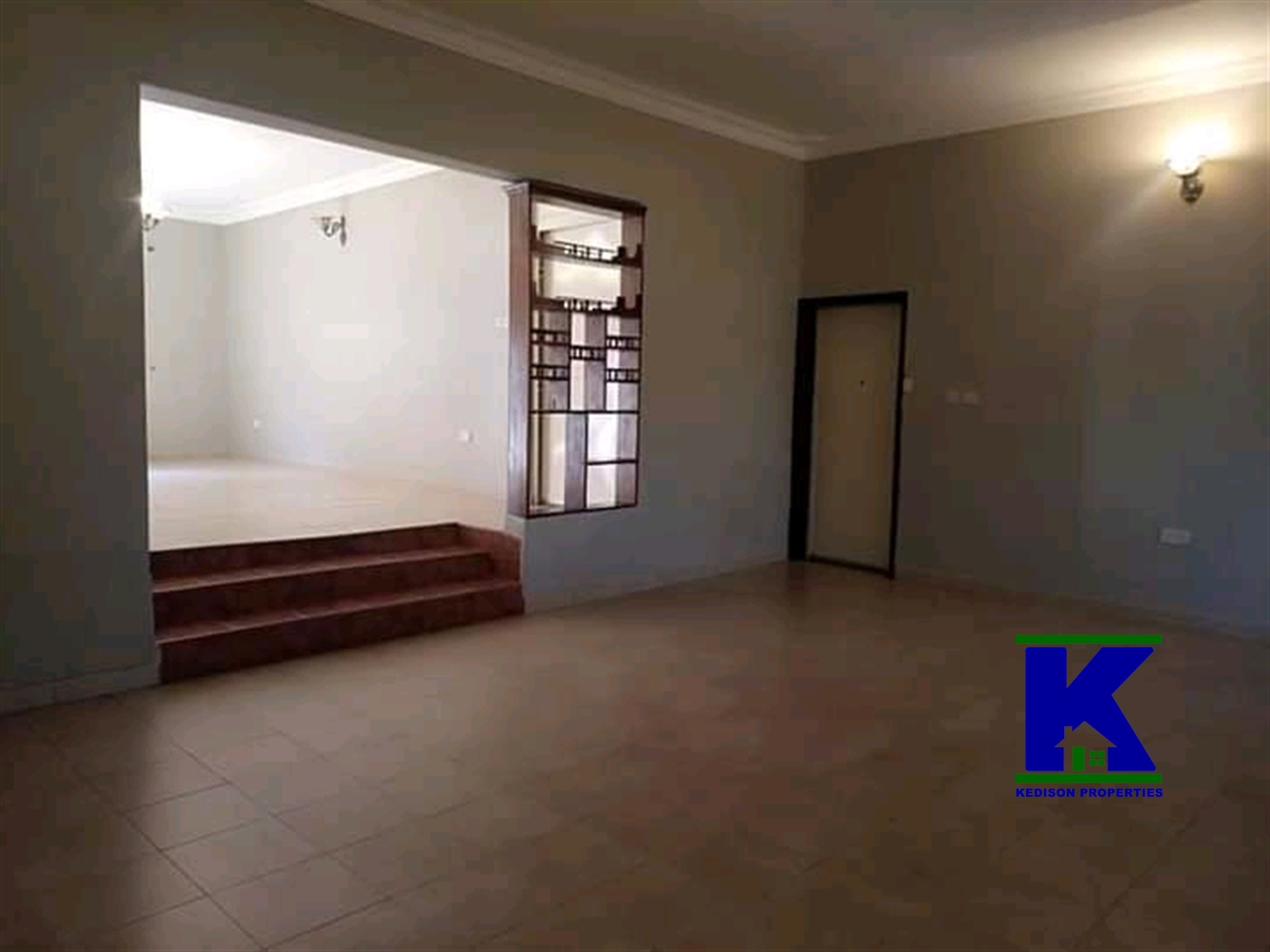 Bungalow for sale in Bugoloobi Kampala