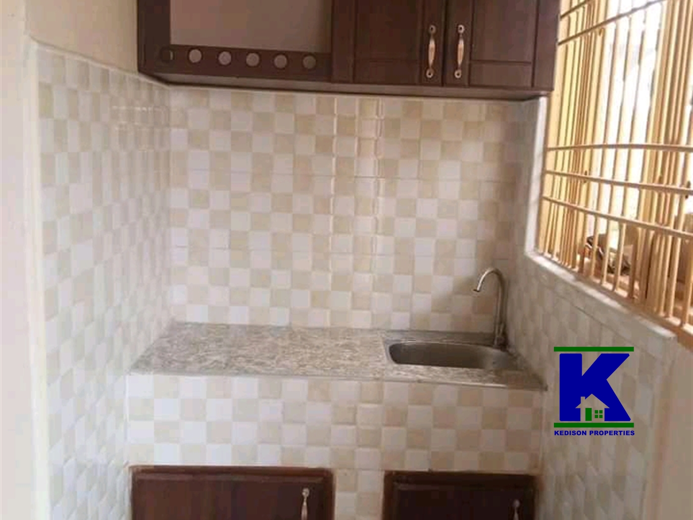 Studio for rent in Mbuya Kampala