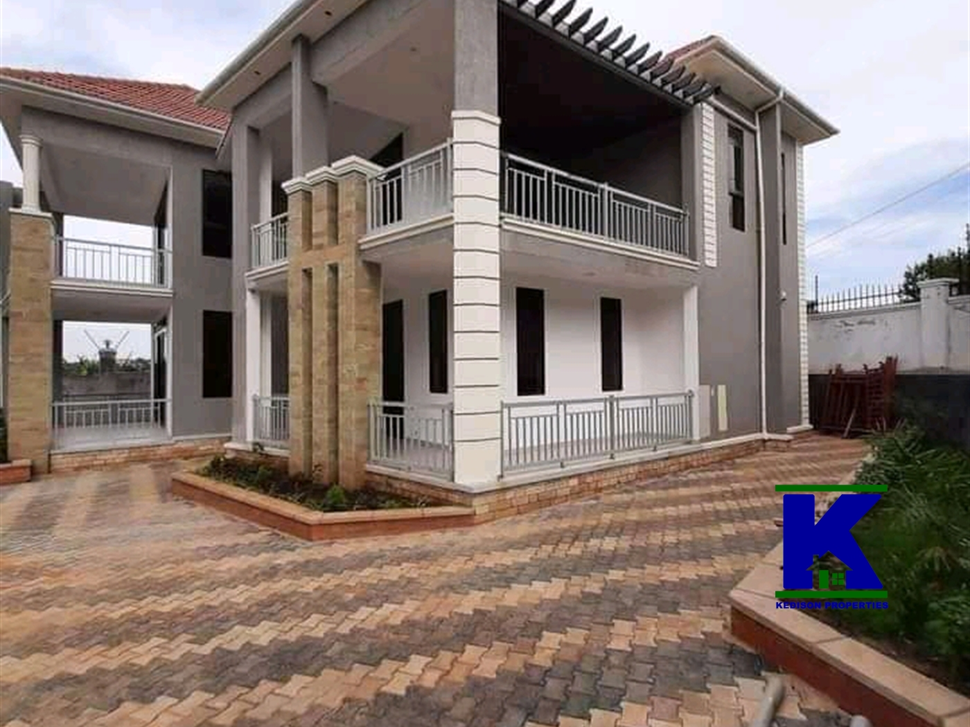 Storeyed house for sale in Kiwaatule Kampala