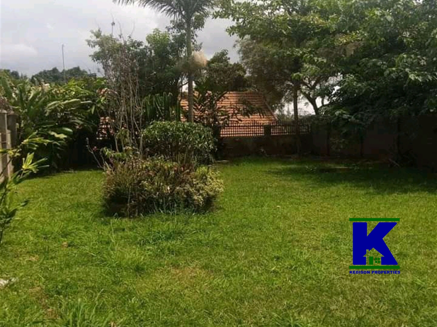 Town House for rent in Luzira Kampala