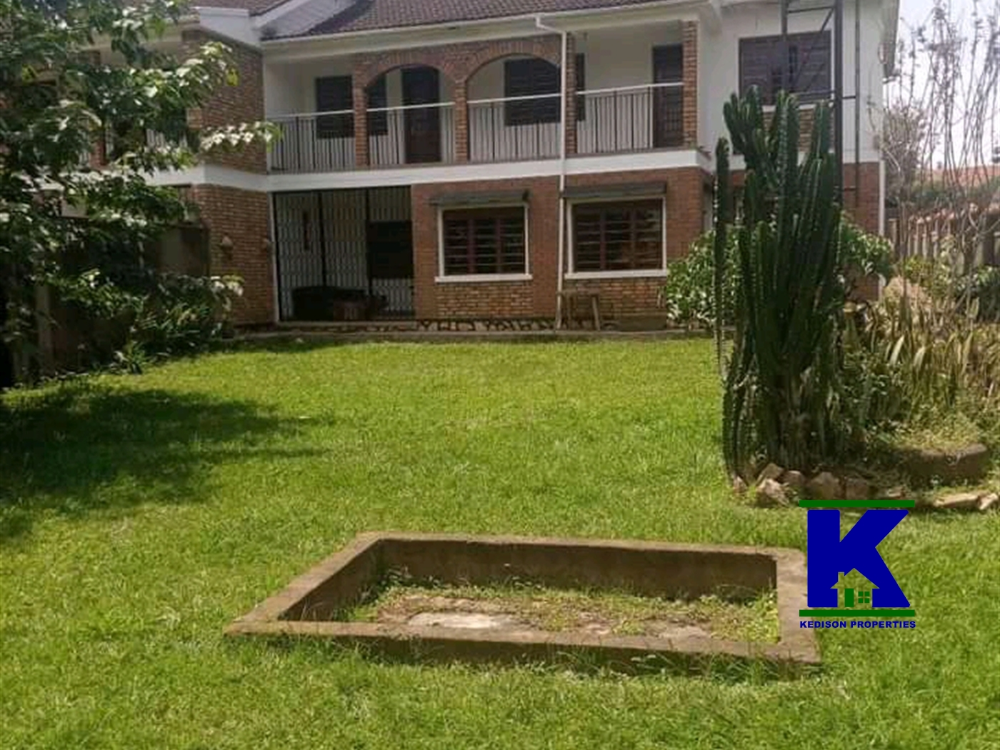 Town House for rent in Luzira Kampala