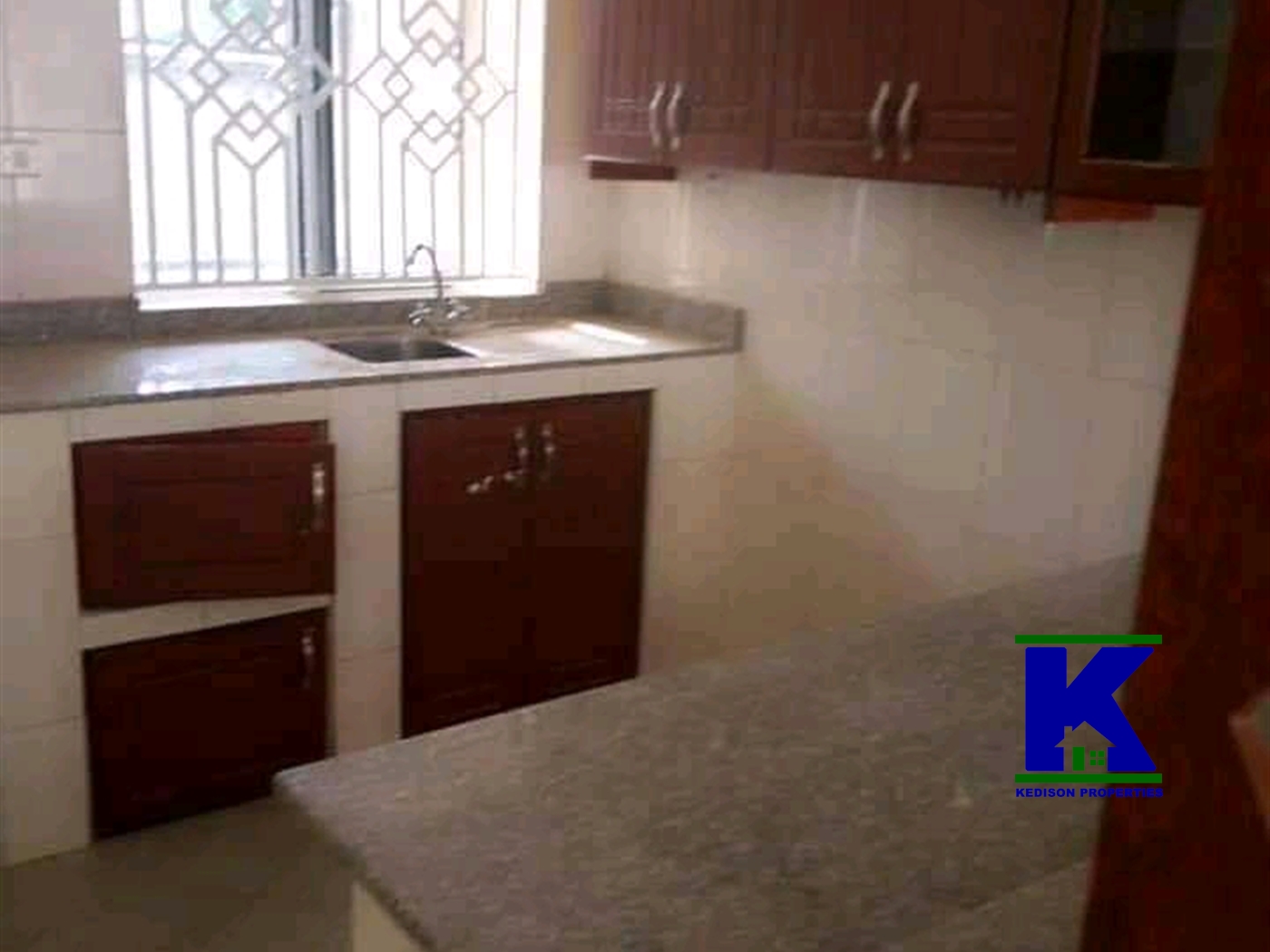 Duplex for rent in Mbalwa Wakiso