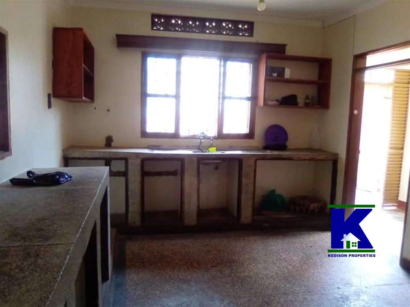 Bungalow for rent in Bukoto Kampala