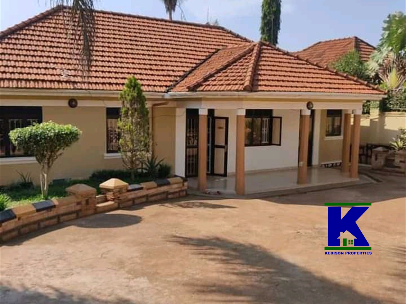 Bungalow for sale in Kirinya Wakiso