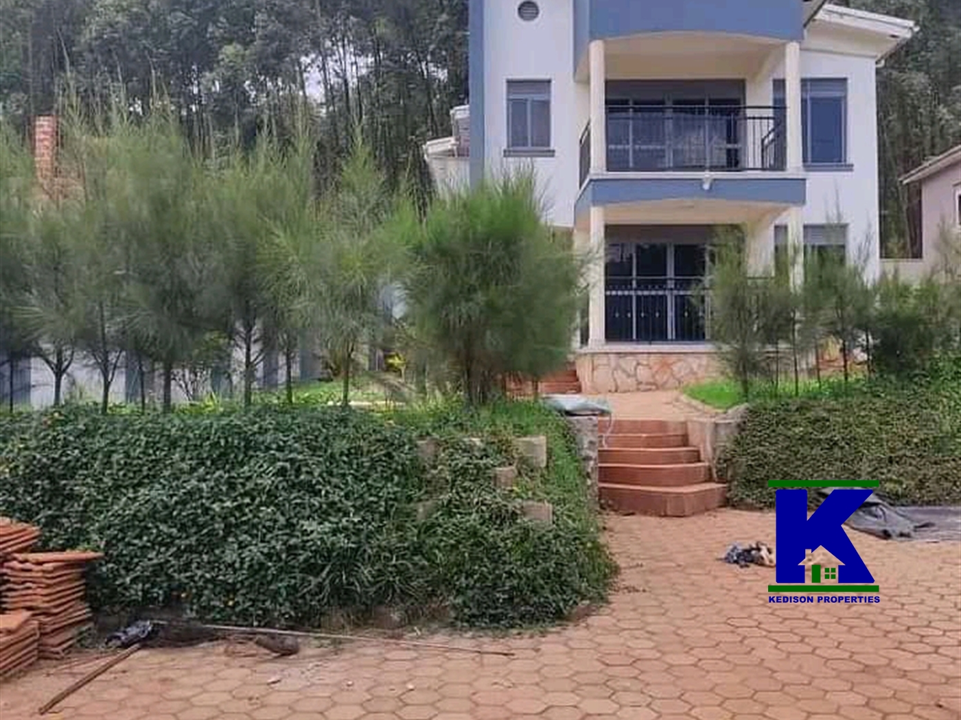 Storeyed house for sale in Kira Wakiso