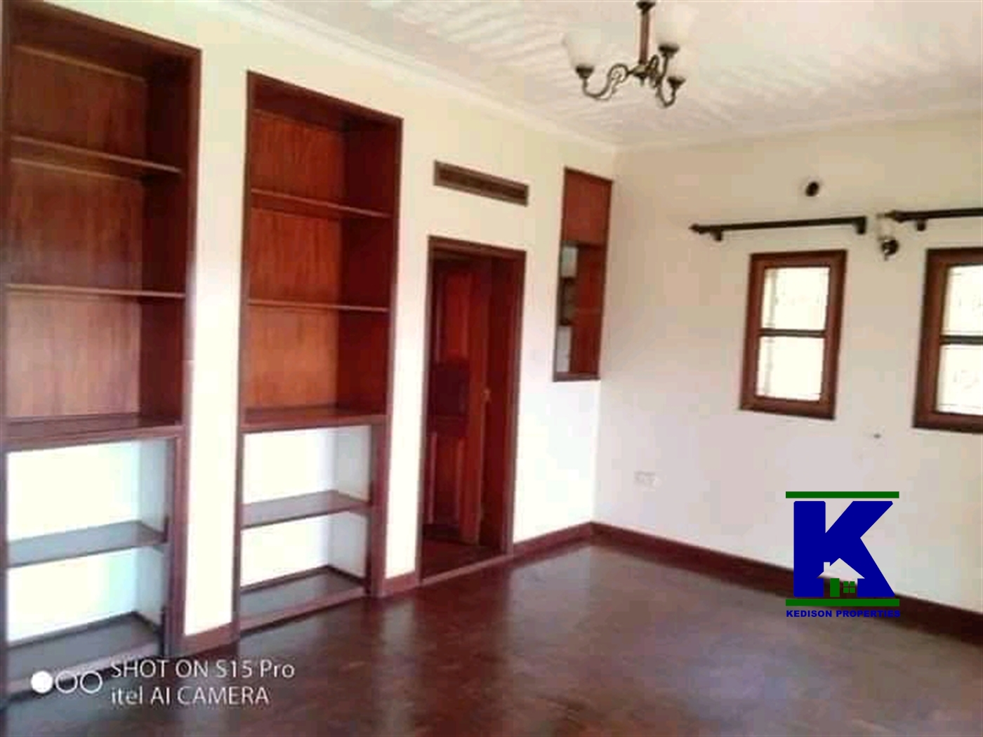 Storeyed house for rent in Bugoloobi Kampala