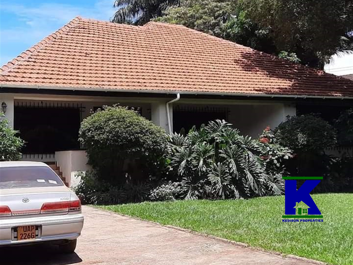 Bungalow for sale in Naguru Kampala