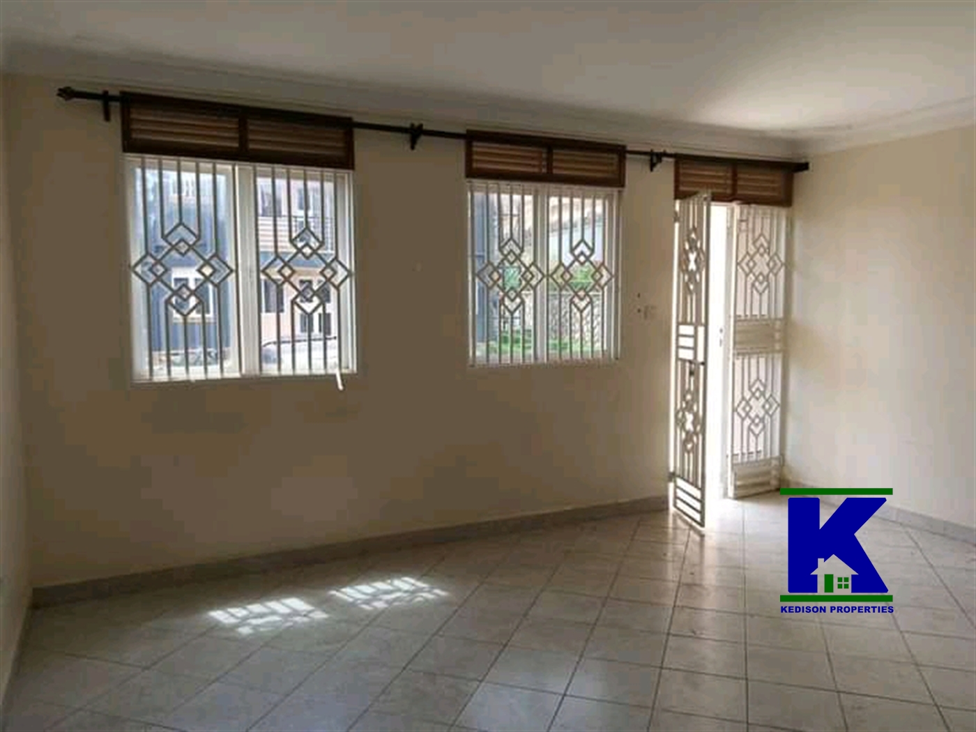 Duplex for rent in Mbalwa Kampala