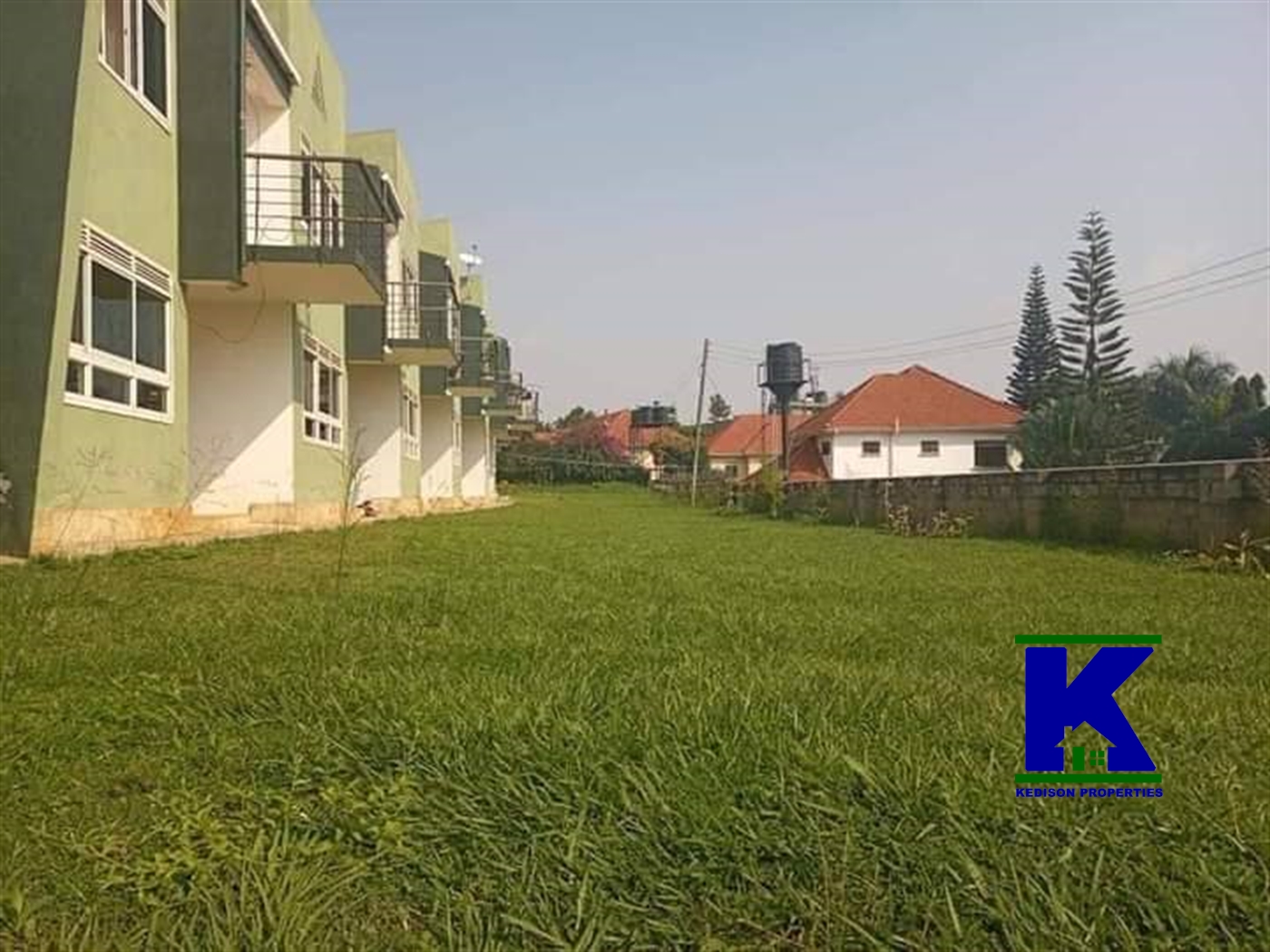 Duplex for rent in Mutungo Kampala