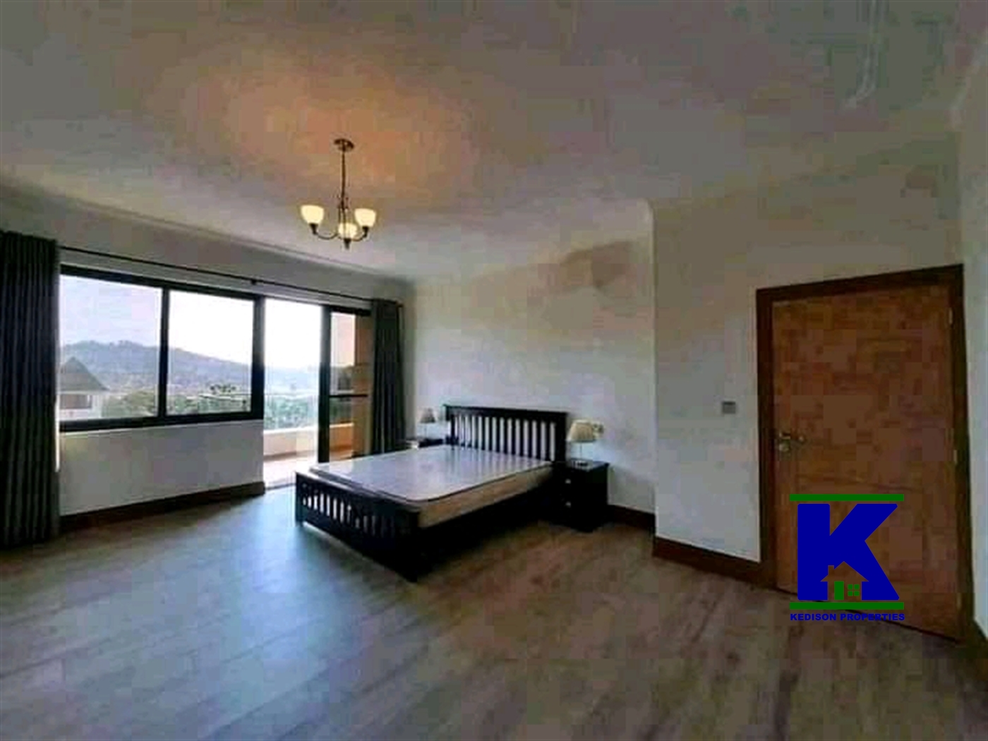 Apartment for sale in Bugoloobi Kampala