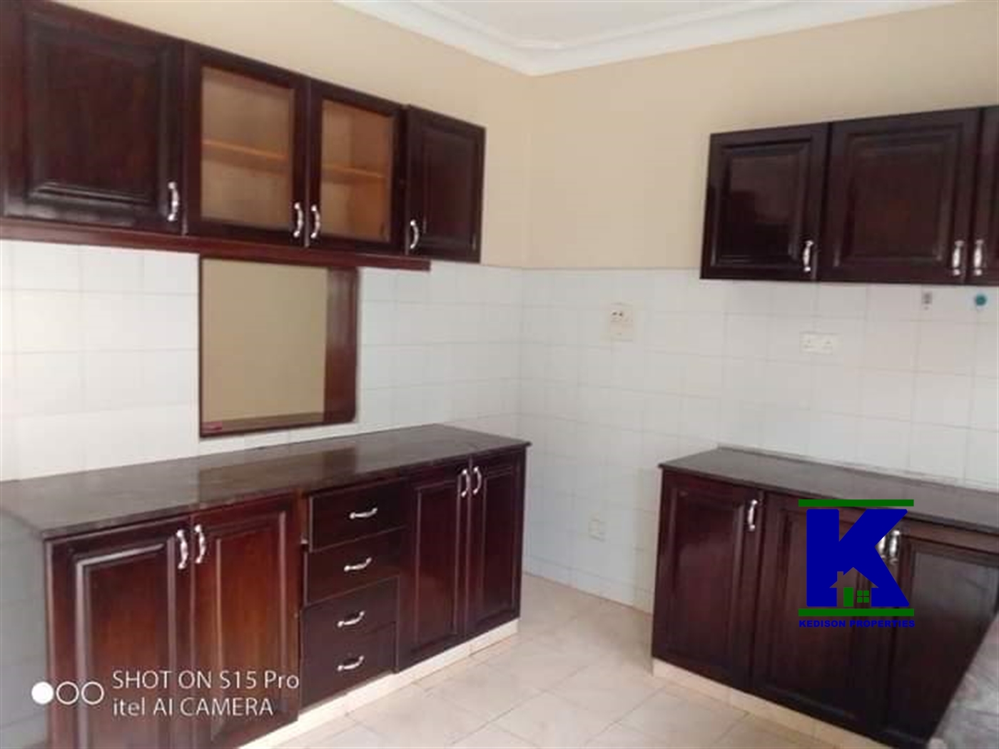 Bungalow for rent in Kiwaatule Kampala