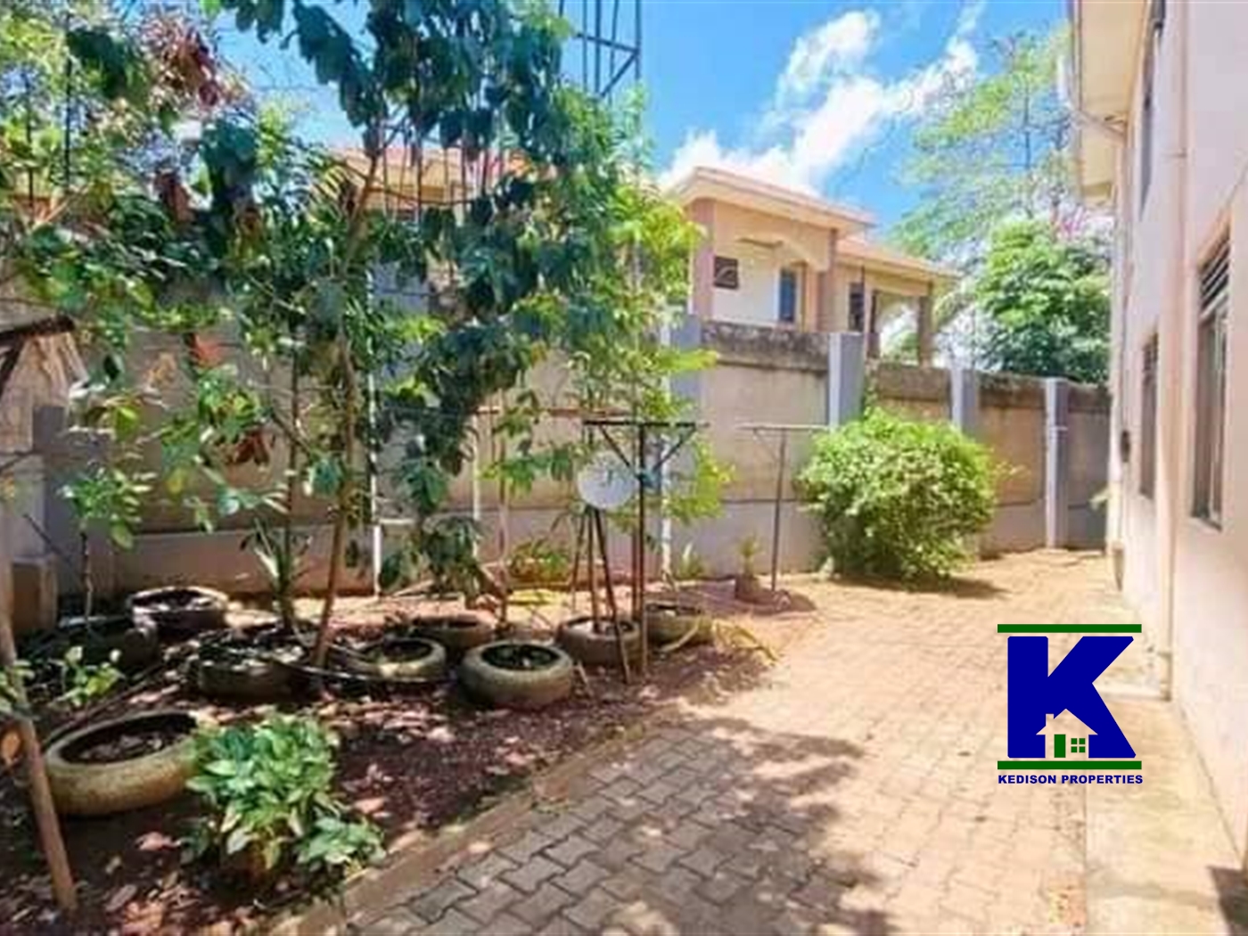 Villa for sale in Butabika Kampala