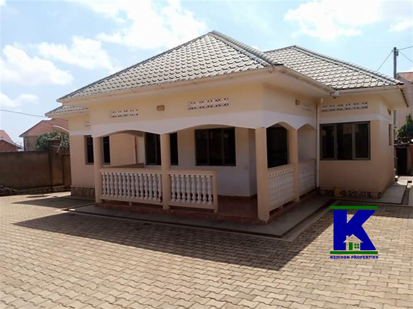 Bungalow for rent in Kirinya Wakiso