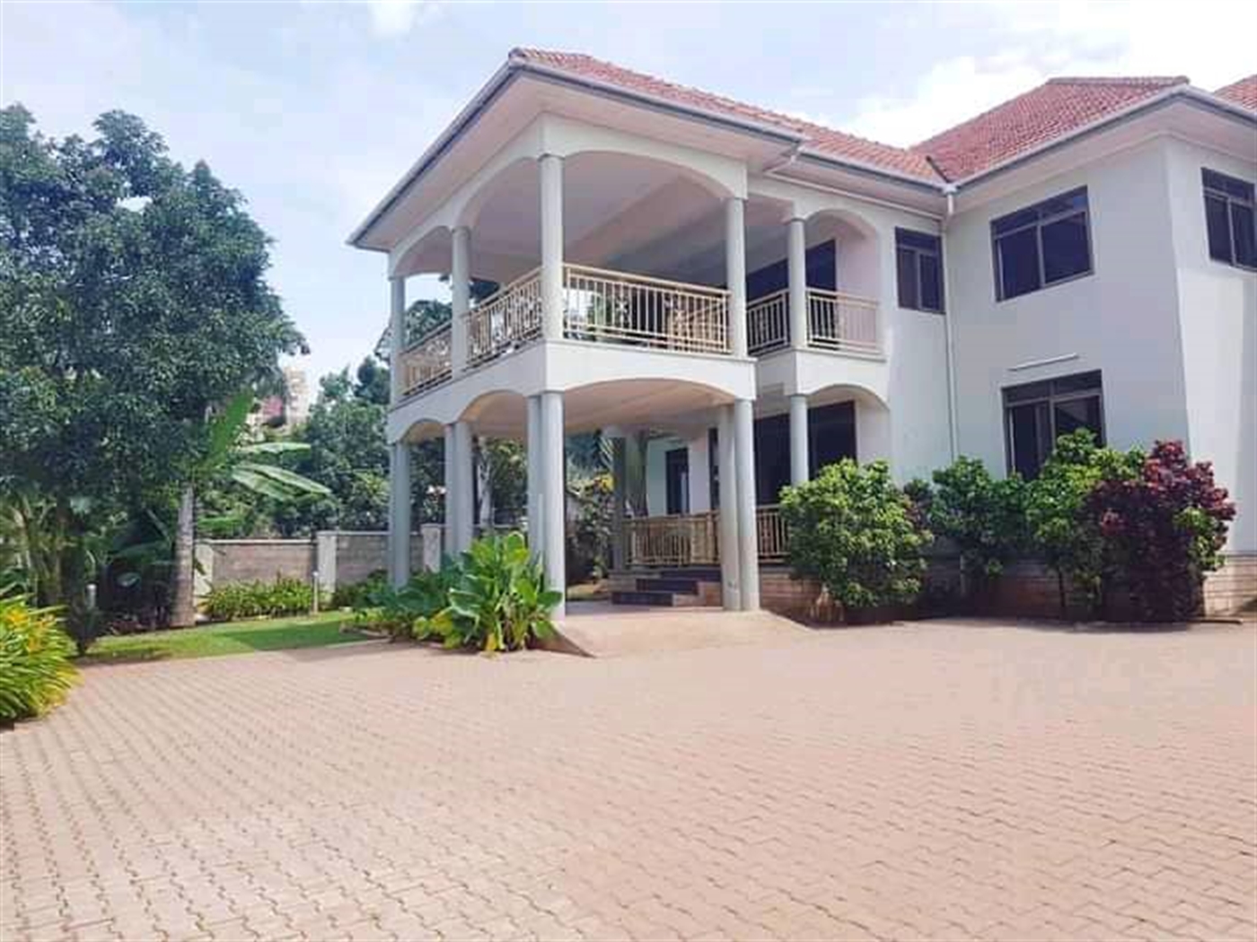 Storeyed house for sale in Muyenga Kampala