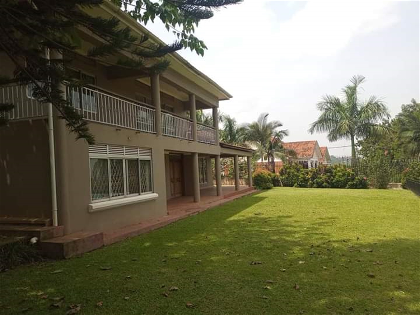 Storeyed house for rent in Naguru Kampala