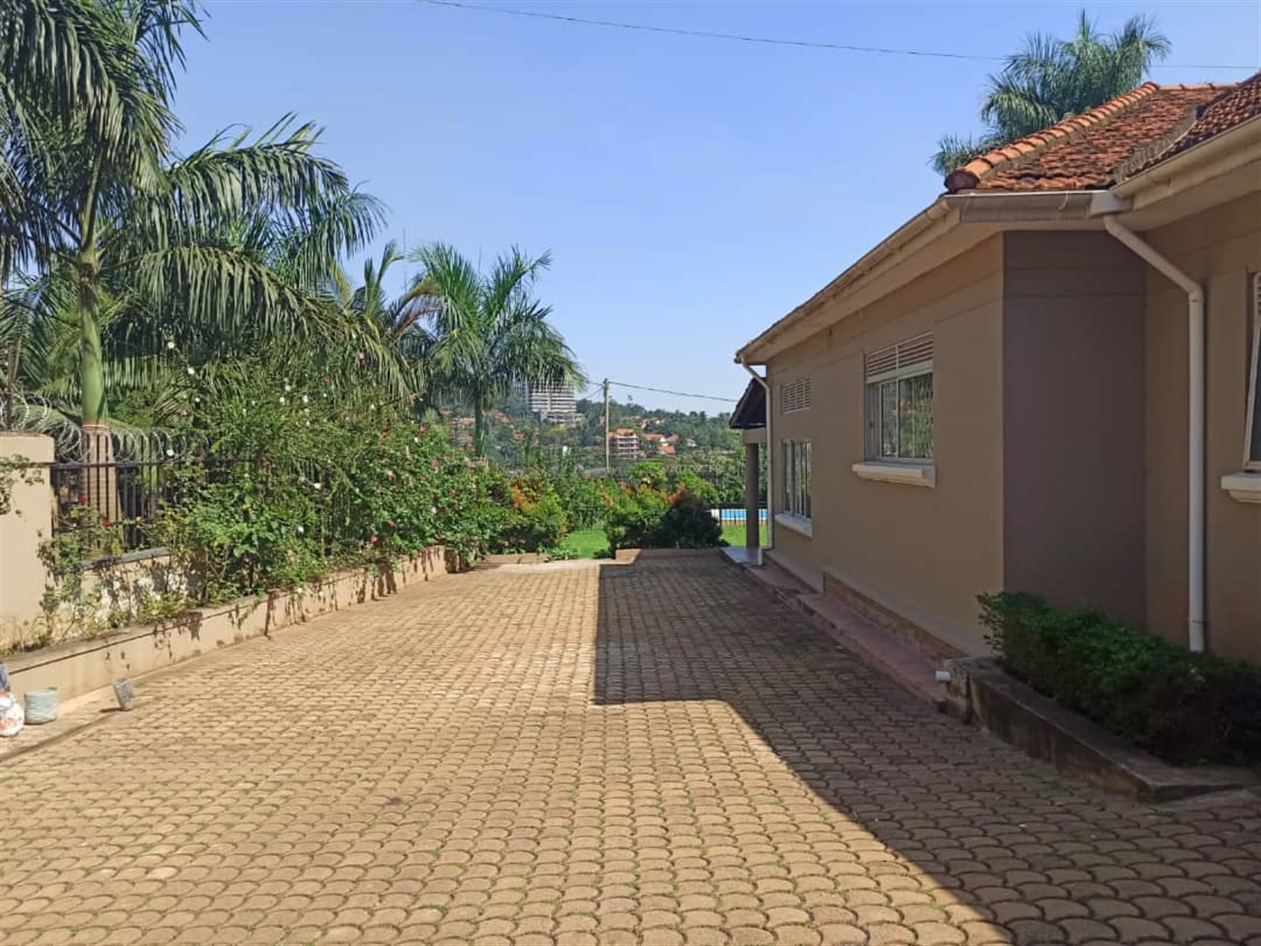 Storeyed house for rent in Naguru Kampala