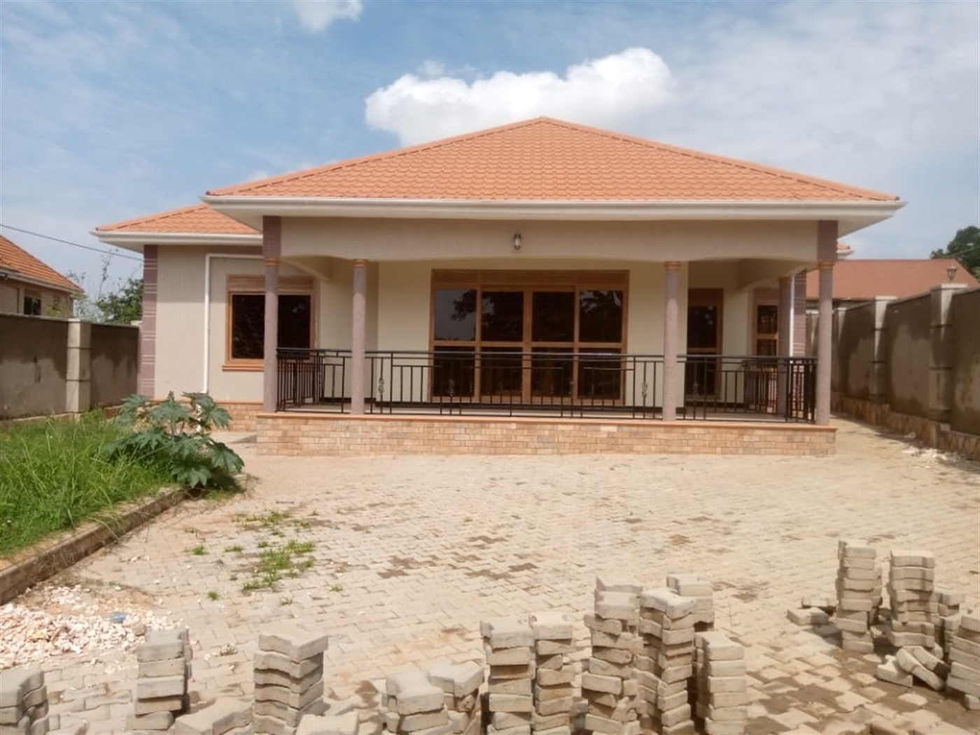 Bungalow for sale in Buwate Wakiso