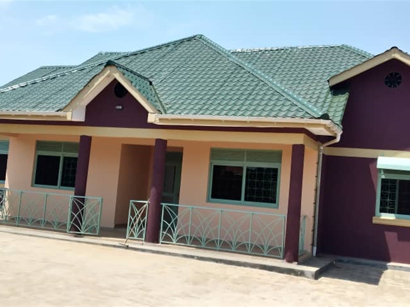 Bungalow for sale in Katabi Wakiso