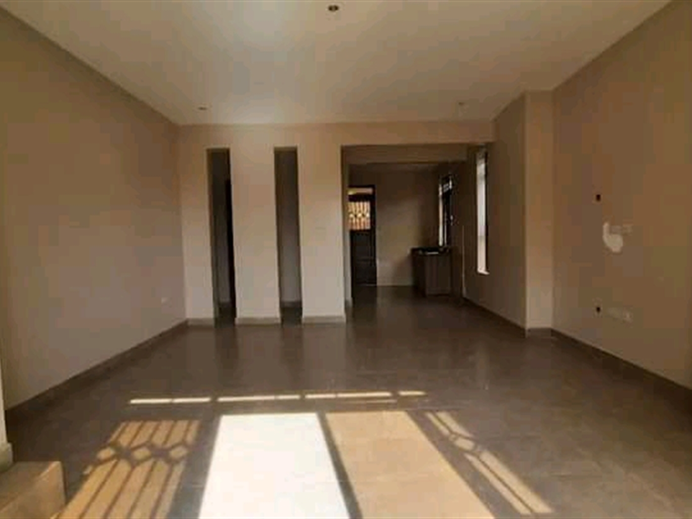 Duplex for rent in Kyanja Kampala
