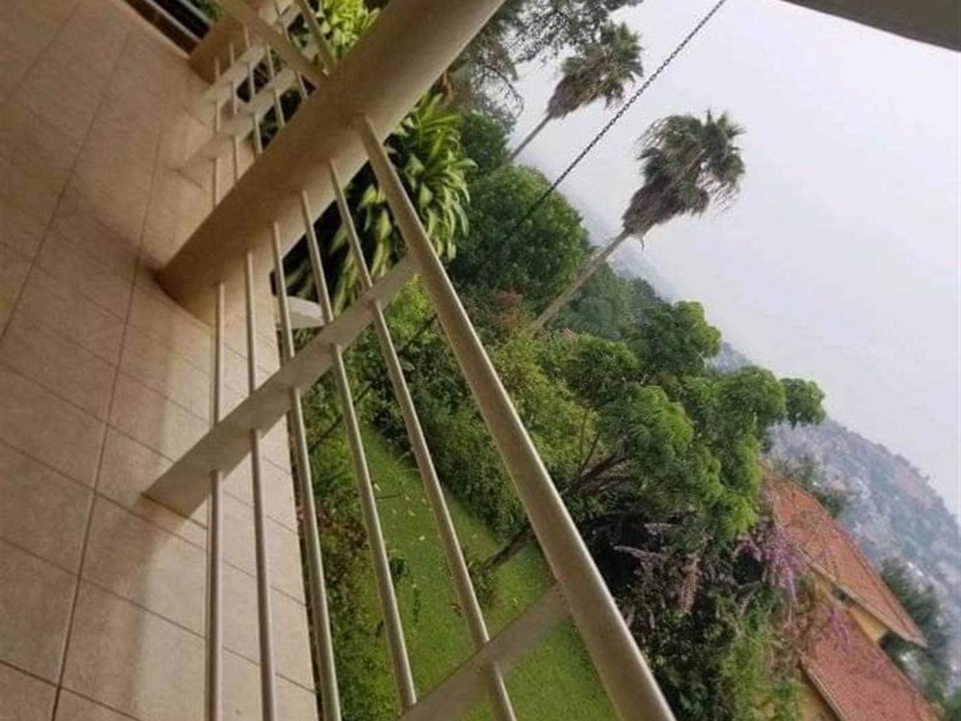 Storeyed house for rent in Mbuya Kampala