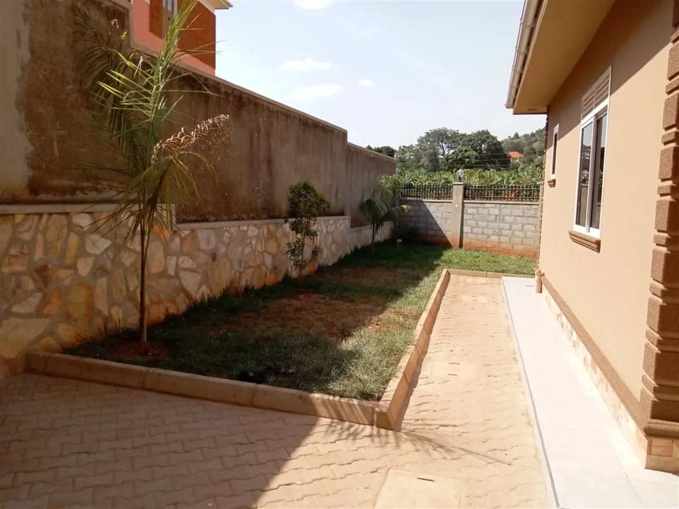 Bungalow for sale in Munyonyo Wakiso