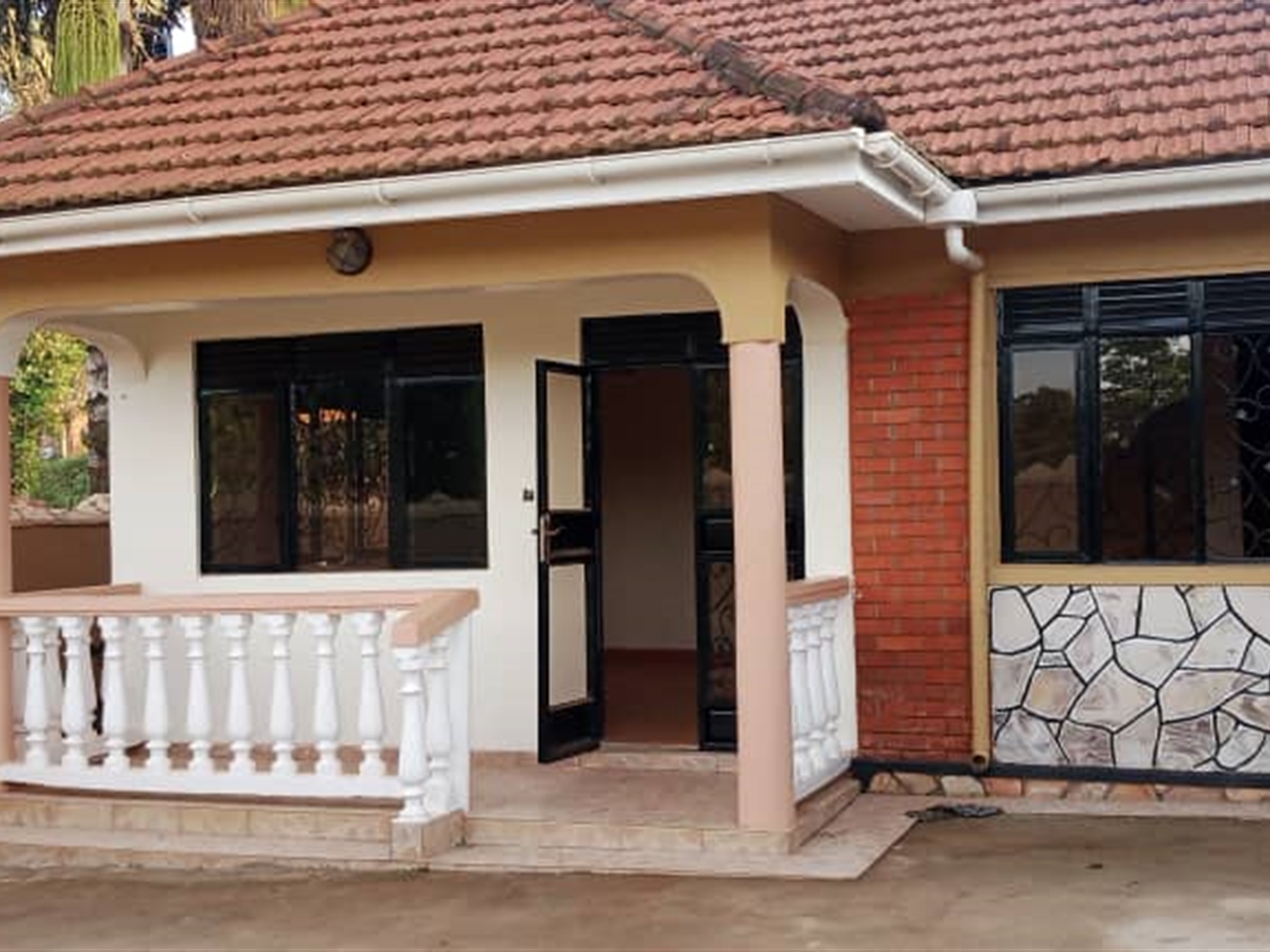 Bungalow for rent in Kyanja Kampala