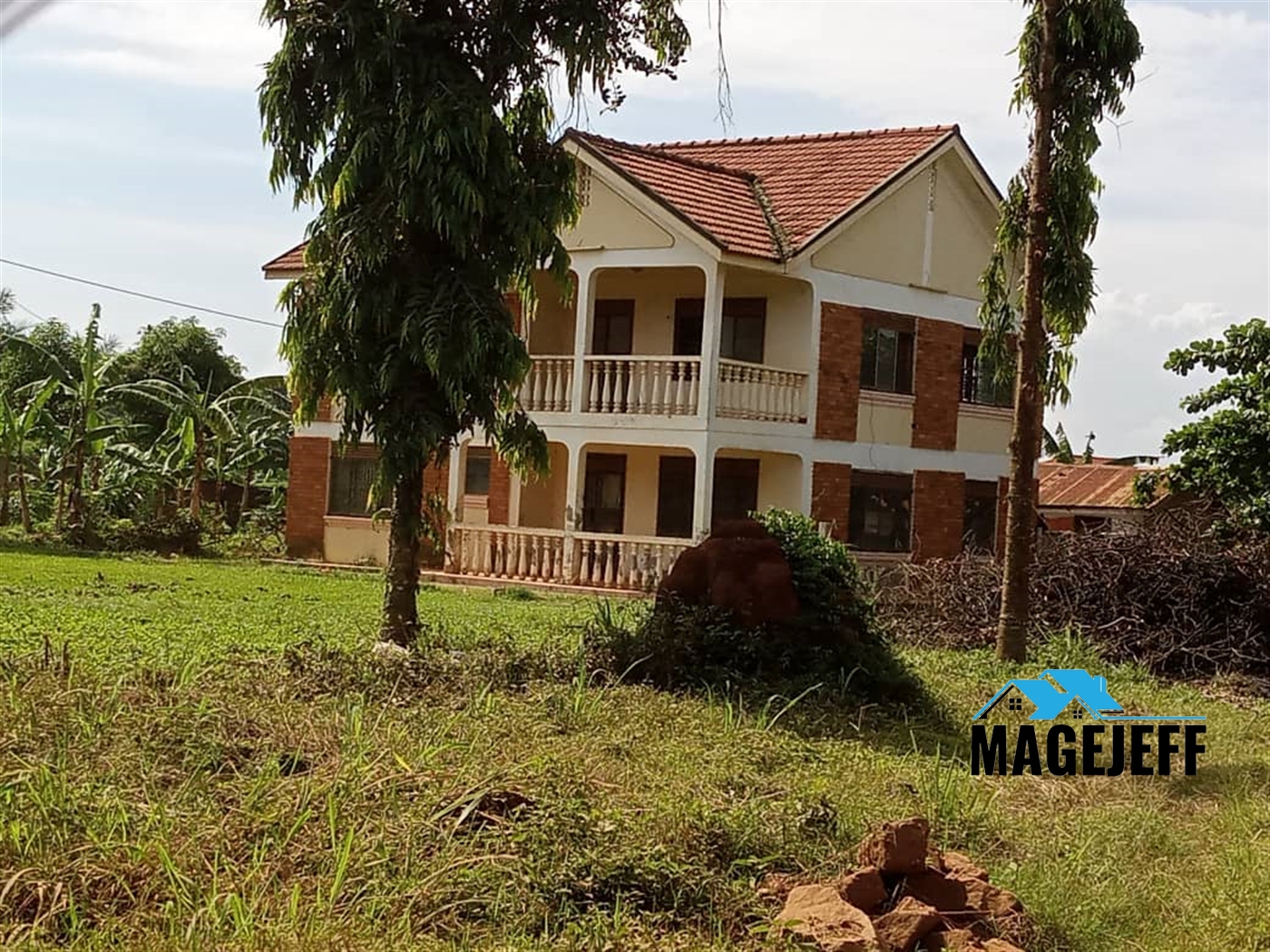 Storeyed house for sale in Buwaate Wakiso