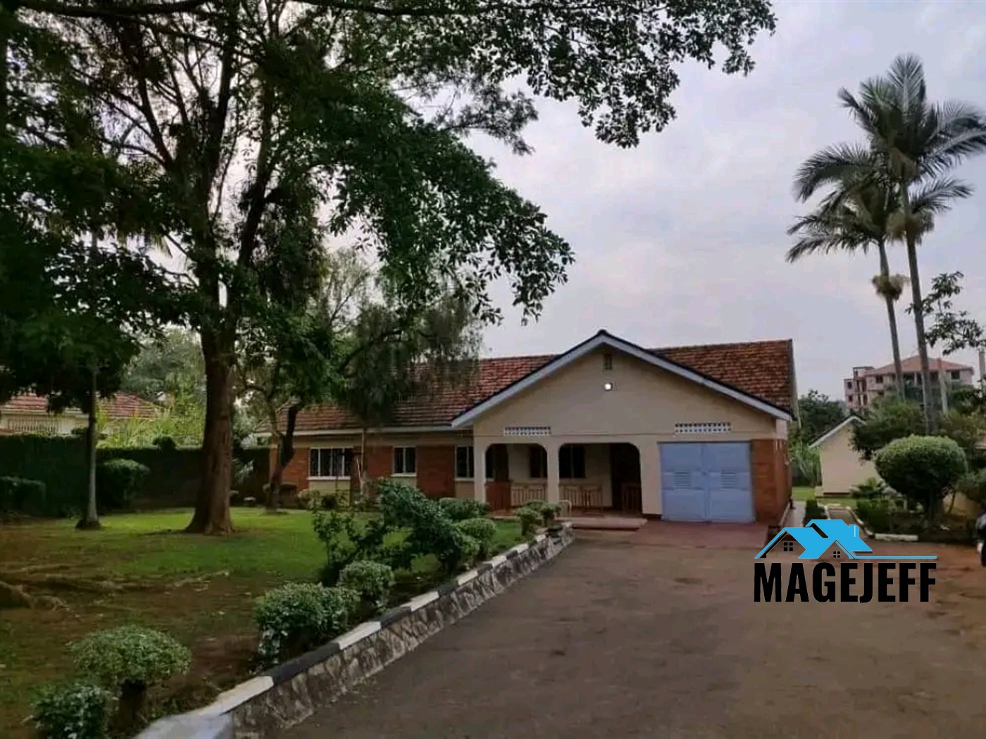 Bungalow for sale in Luzira Kampala