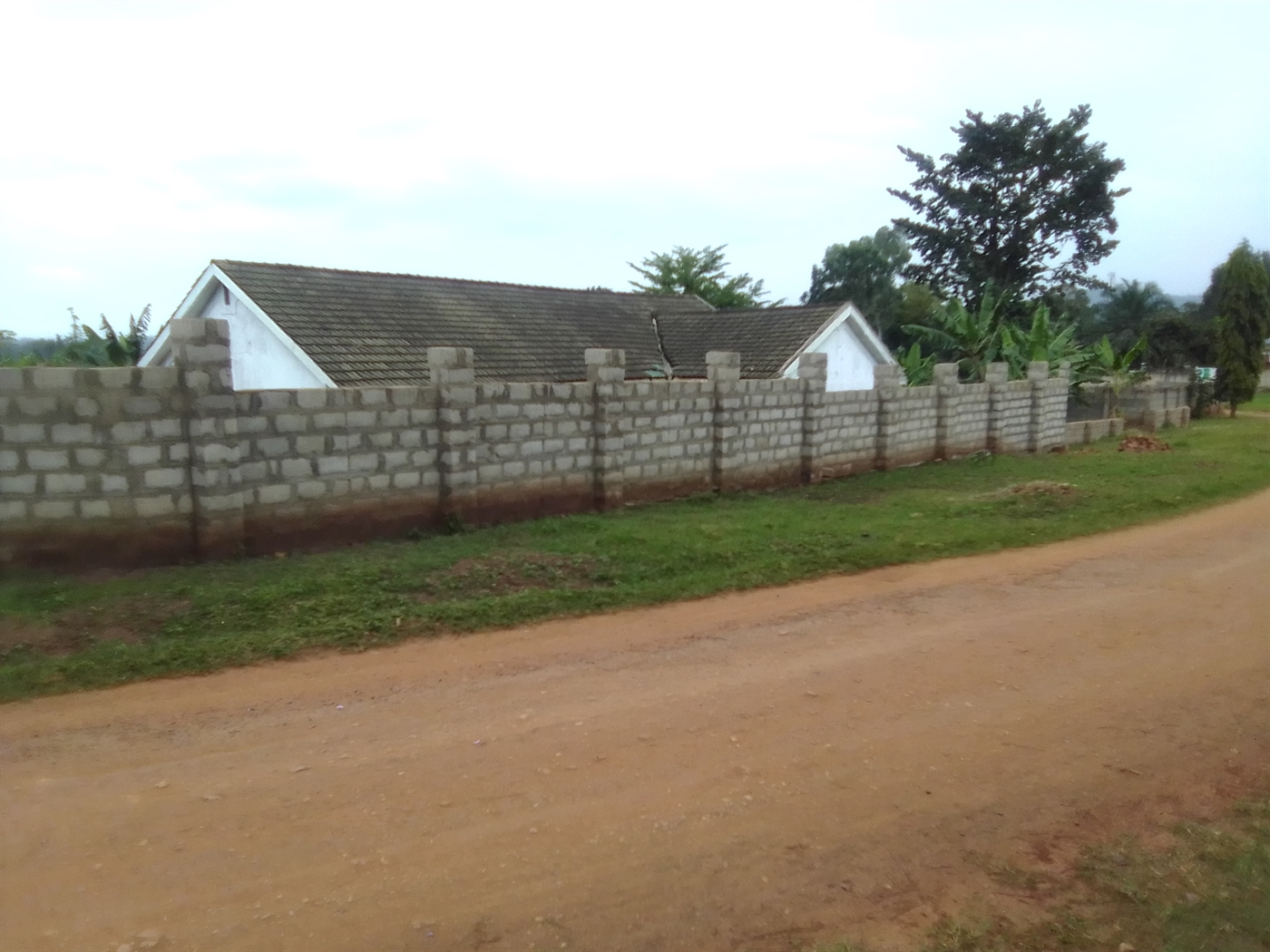 Bungalow for sale in Seniorquarter Mbaale