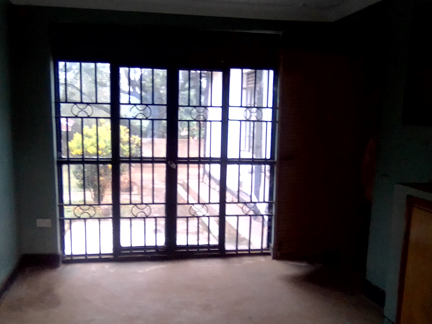 Bungalow for rent in Seniorquarter Mbaale