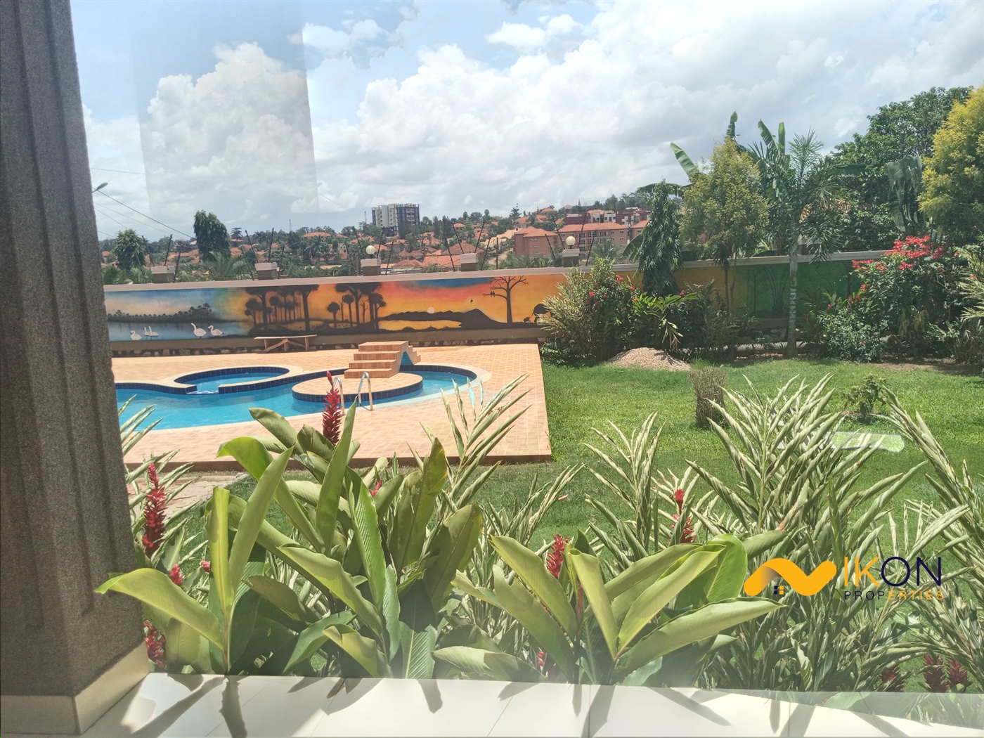 Mansion for sale in Kiwaatule Kampala