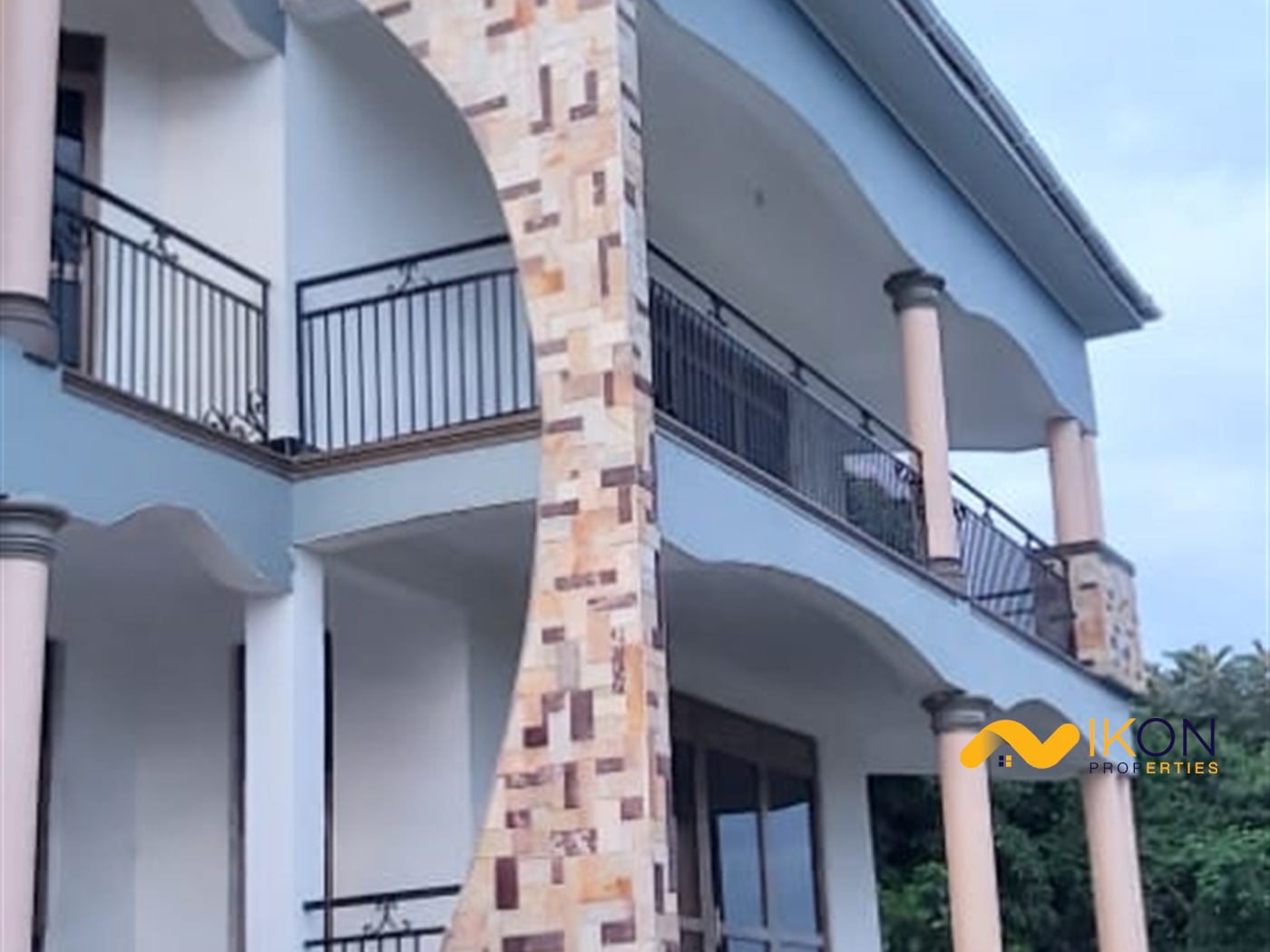 Storeyed house for sale in Bwebajja Wakiso