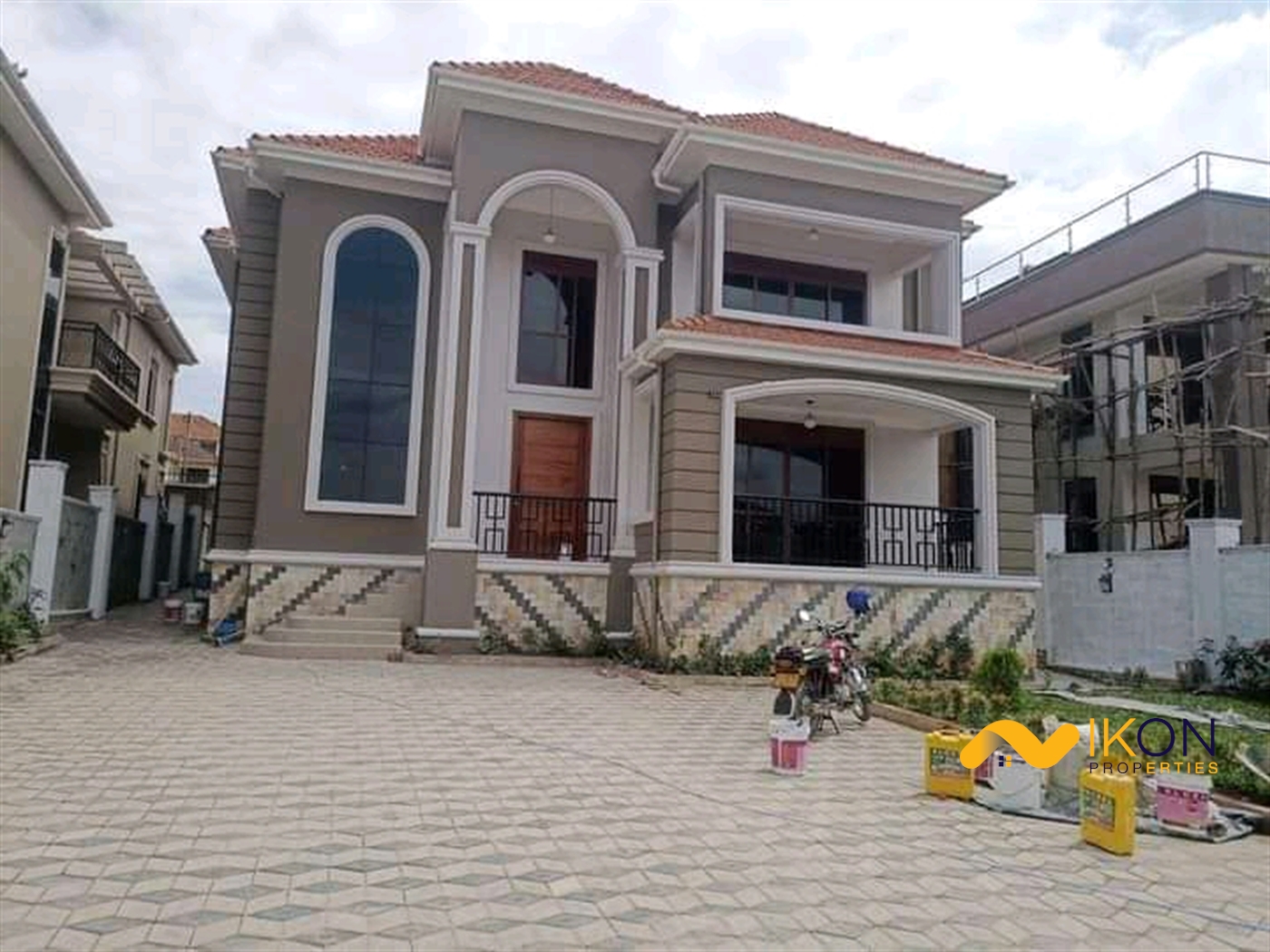 Storeyed house for sale in Munyonyo Kampala