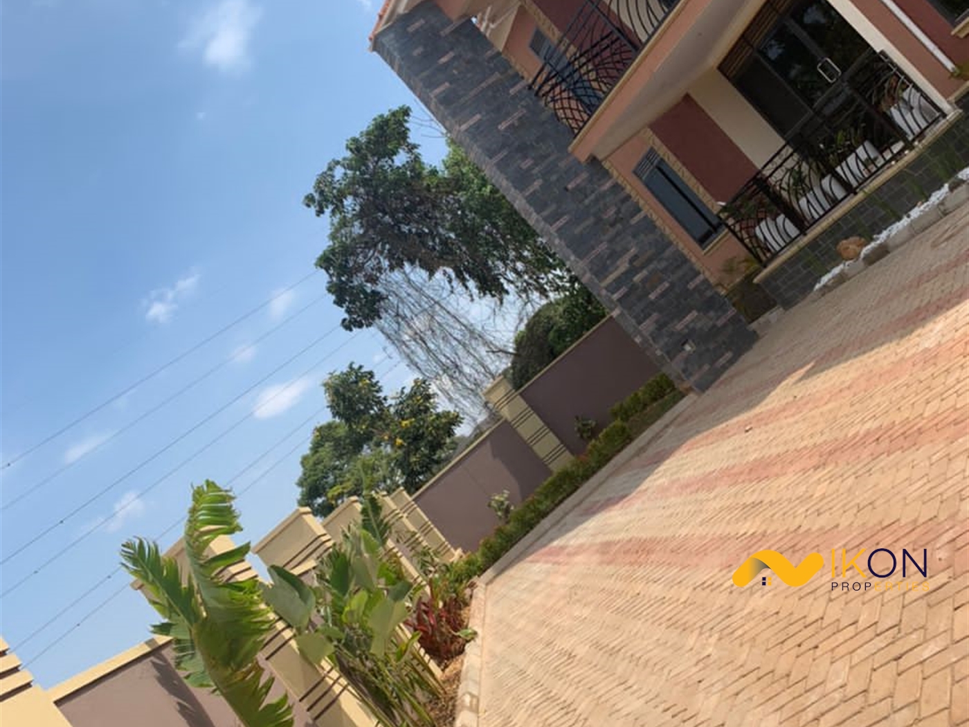 Mansion for sale in Buwaate Kampala