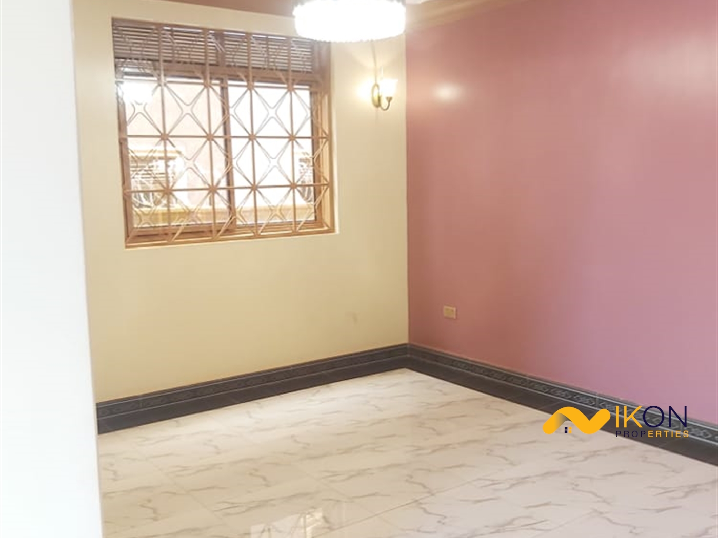 Mansion for sale in Akright Wakiso