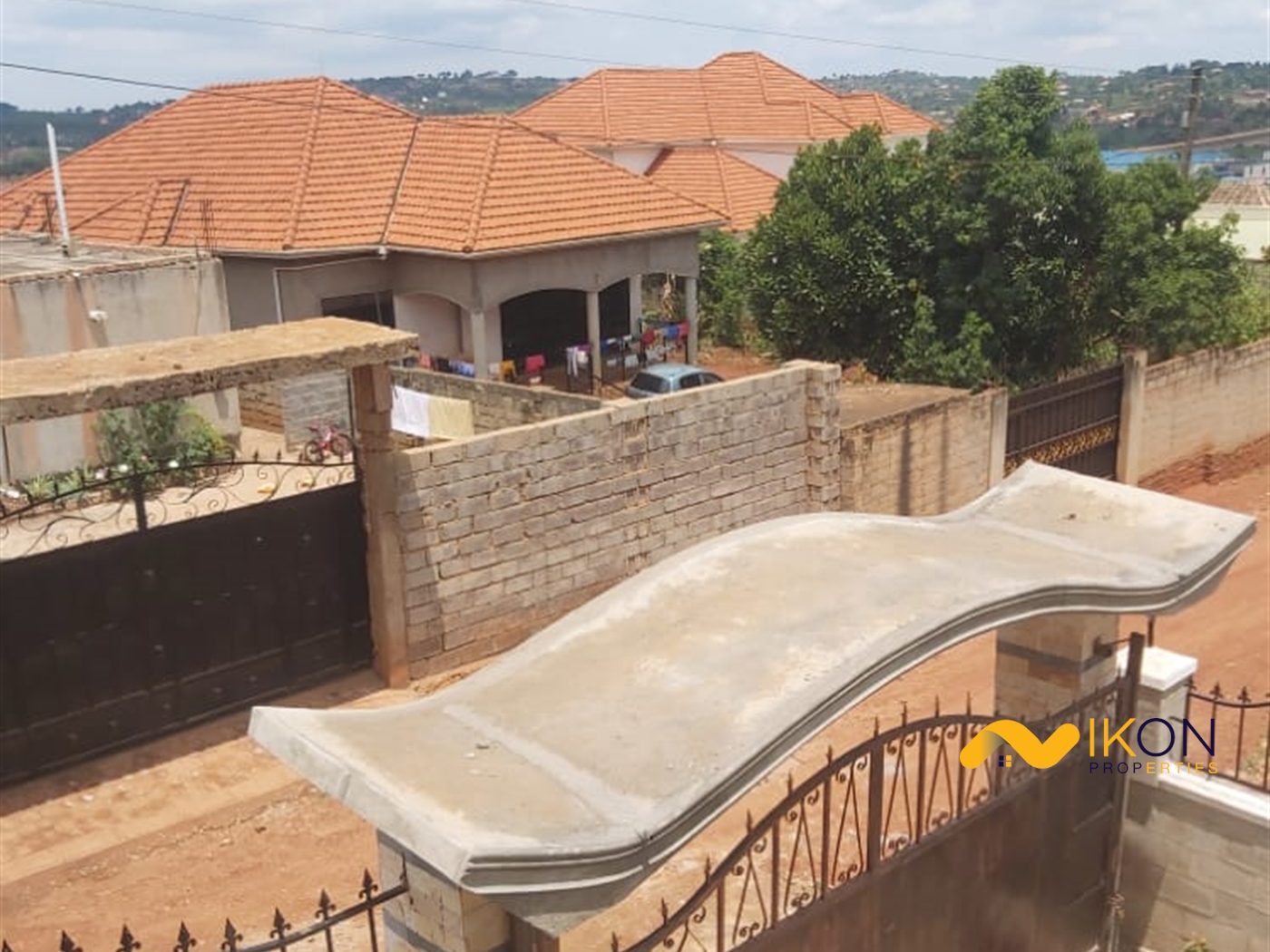 Storeyed house for sale in Kitende Wakiso