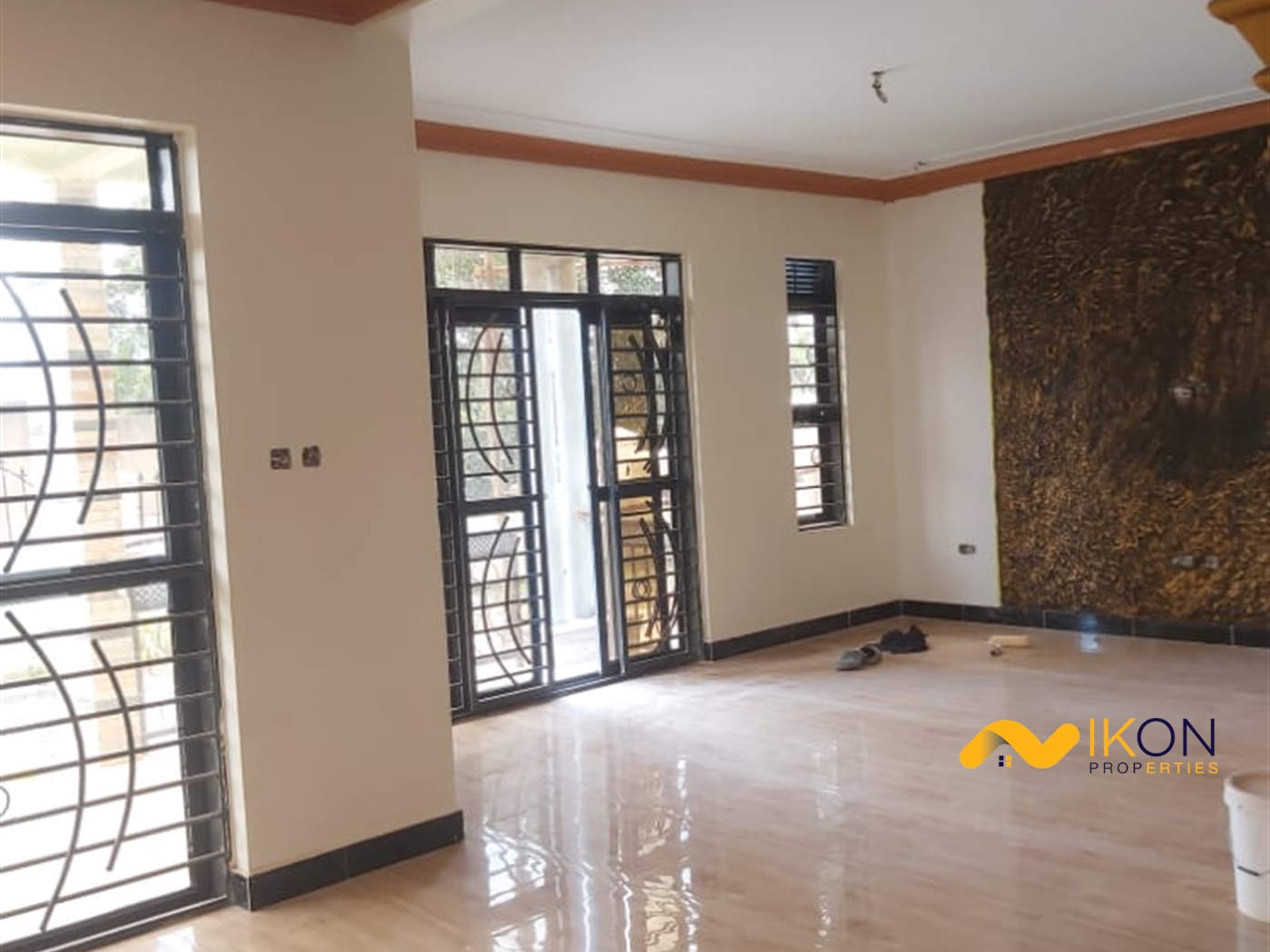 Storeyed house for sale in Kitende Wakiso