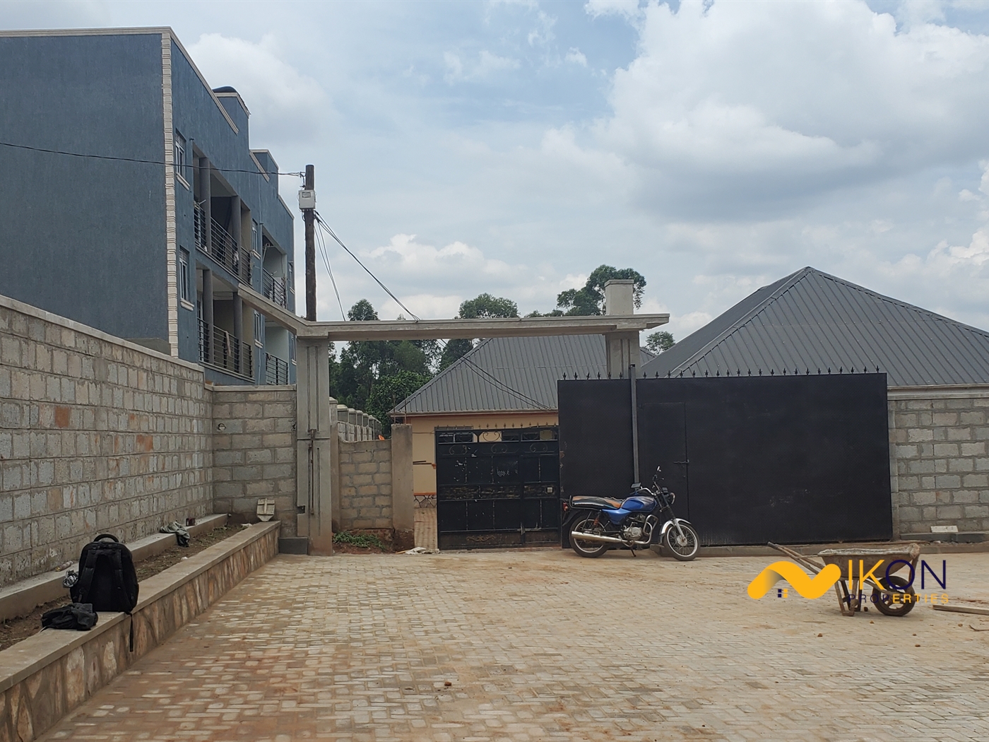 Storeyed house for sale in Seguku Wakiso