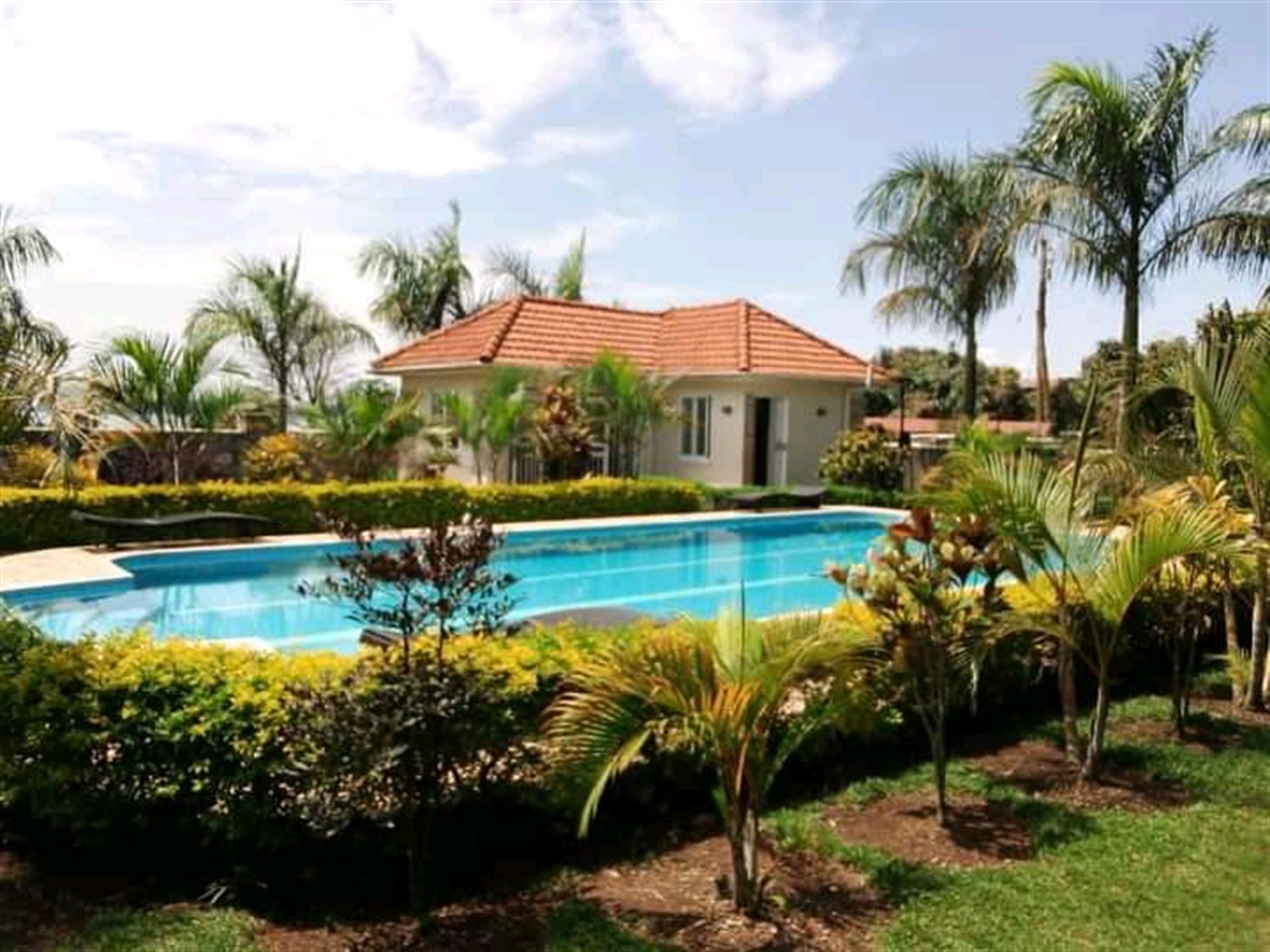 Mansion for sale in Garuga Wakiso