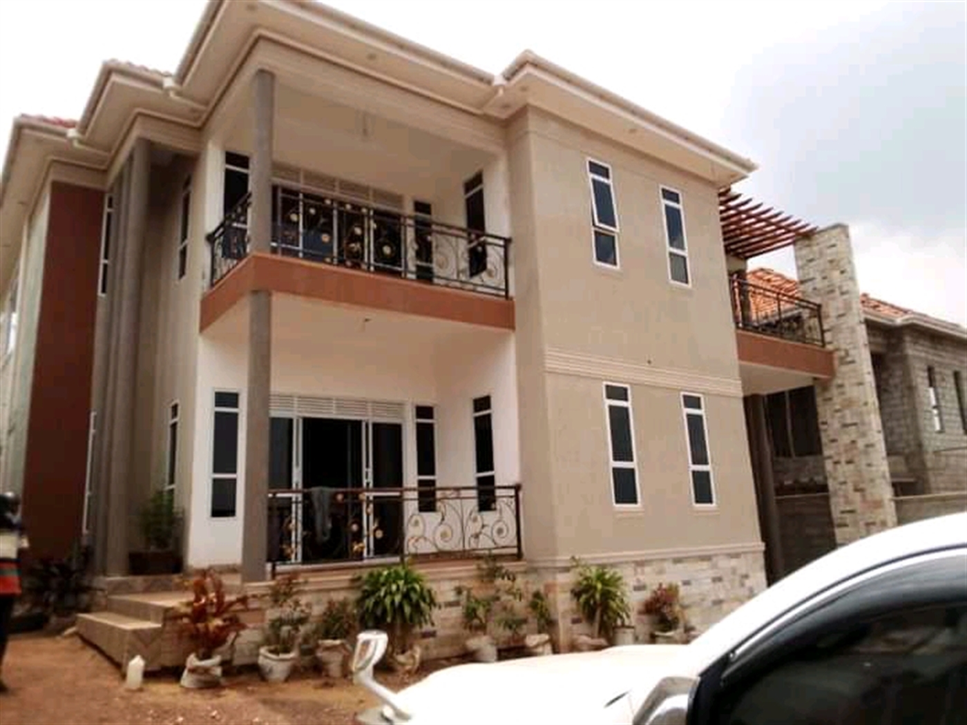 Mansion for sale in Kajjansi Wakiso