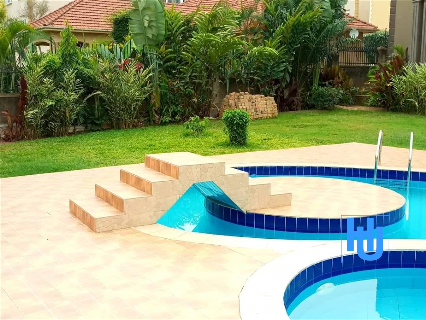 Mansion for sale in Kiwaatule Wakiso