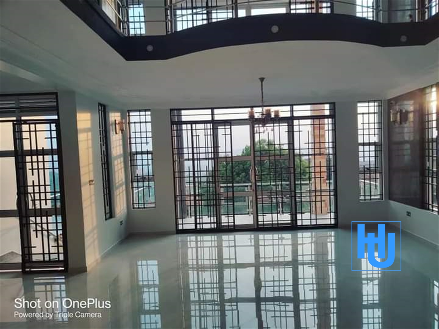 Mansion for sale in Lubowa Wakiso