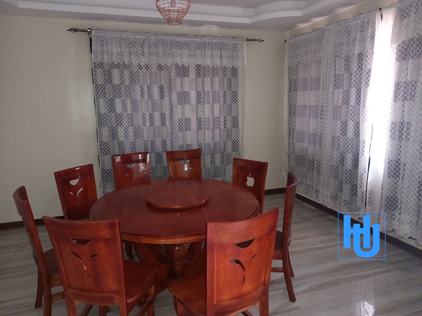 Mansion for rent in Munyonyo Wakiso