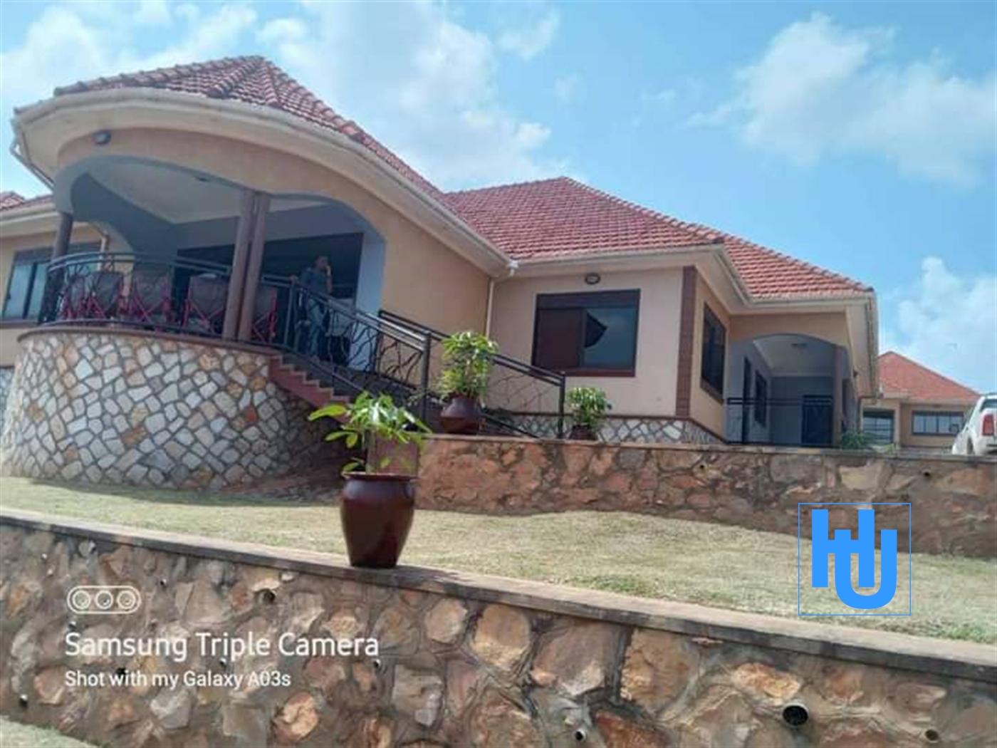 Mansion for sale in Kireka Wakiso